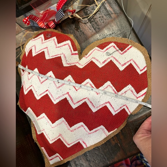 Valentine's Day Heart Chevron Burlap Door Hanger - Picture 4 of 4